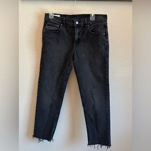 Gap Girlfriend Mid-Rise Jeans (Petite Sizing 29)